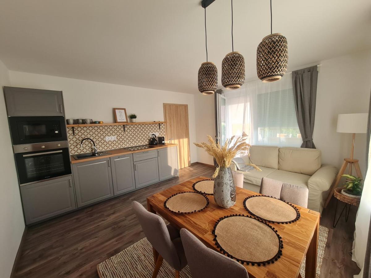 Darnay20 Vendeghaz Apartment Gyenesdias Ngoại thất bức ảnh